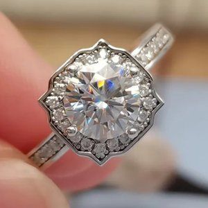 Certified 1ct. t.w. Moissanite Diamond Vinatge Halo Wedding Engagement Ring NEW